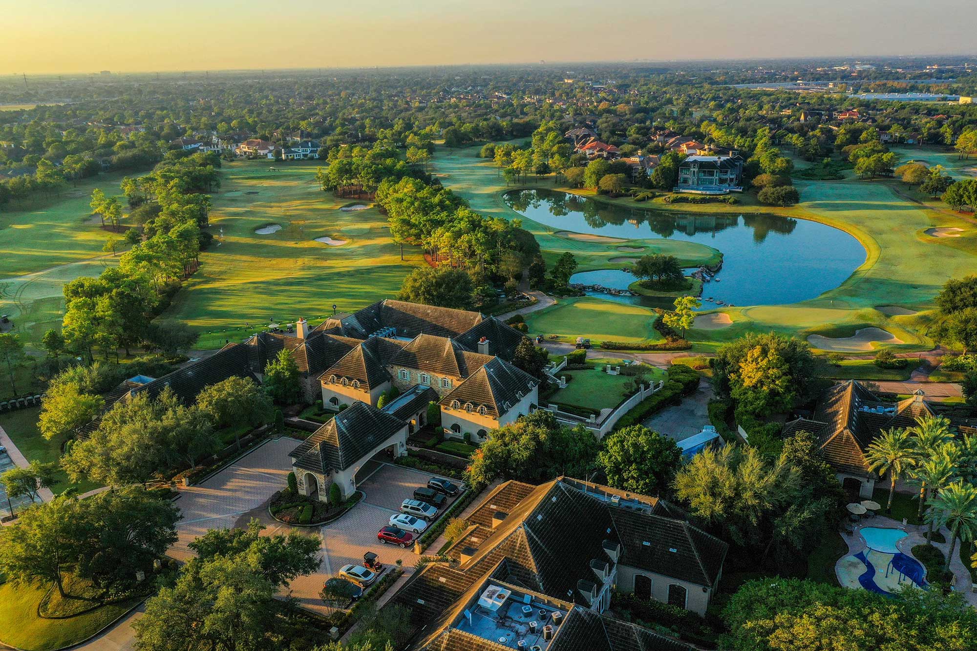 Royal Oaks Country Club