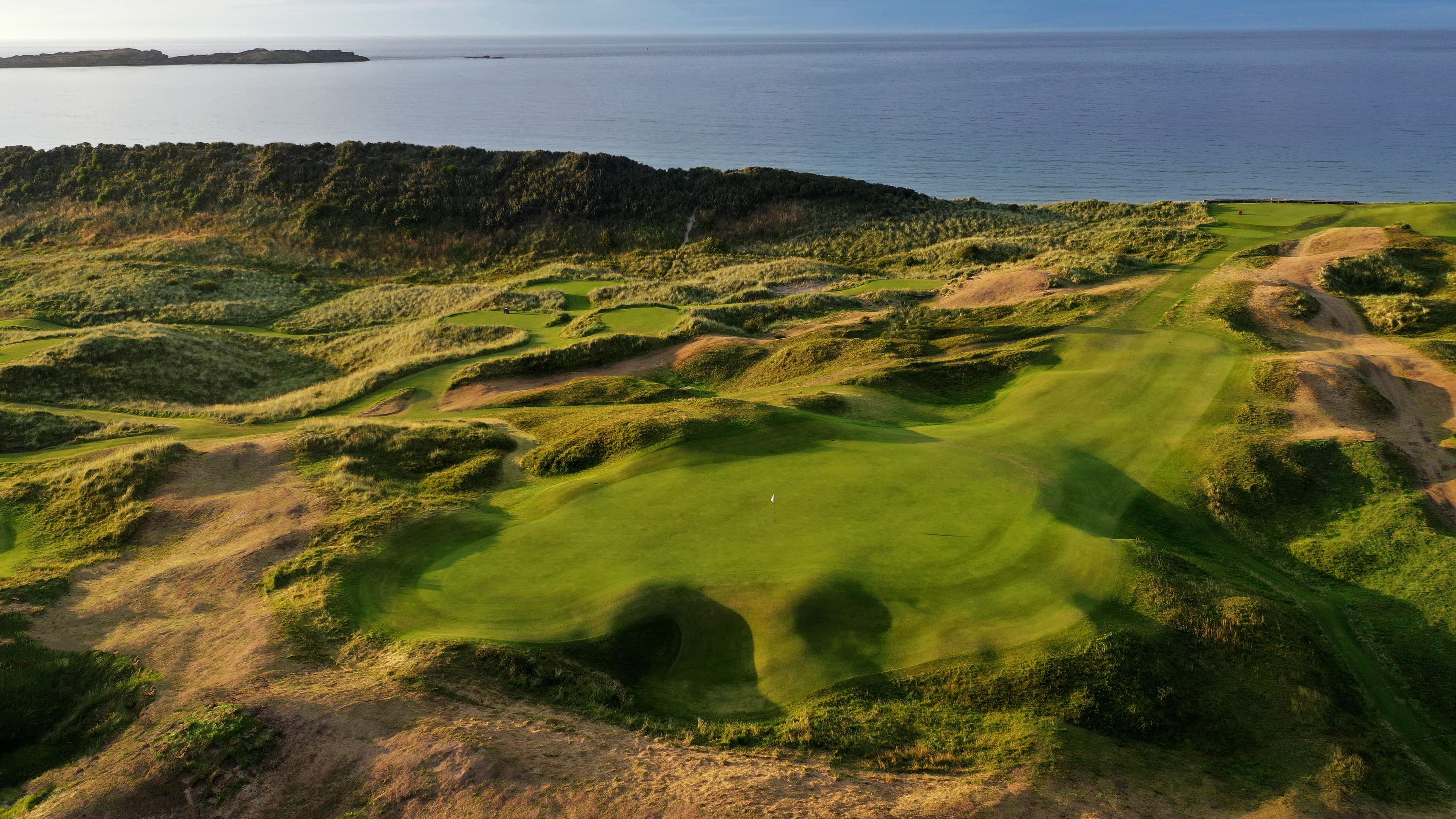 Royal Portrush Golf Club (Dunluce) photo 1