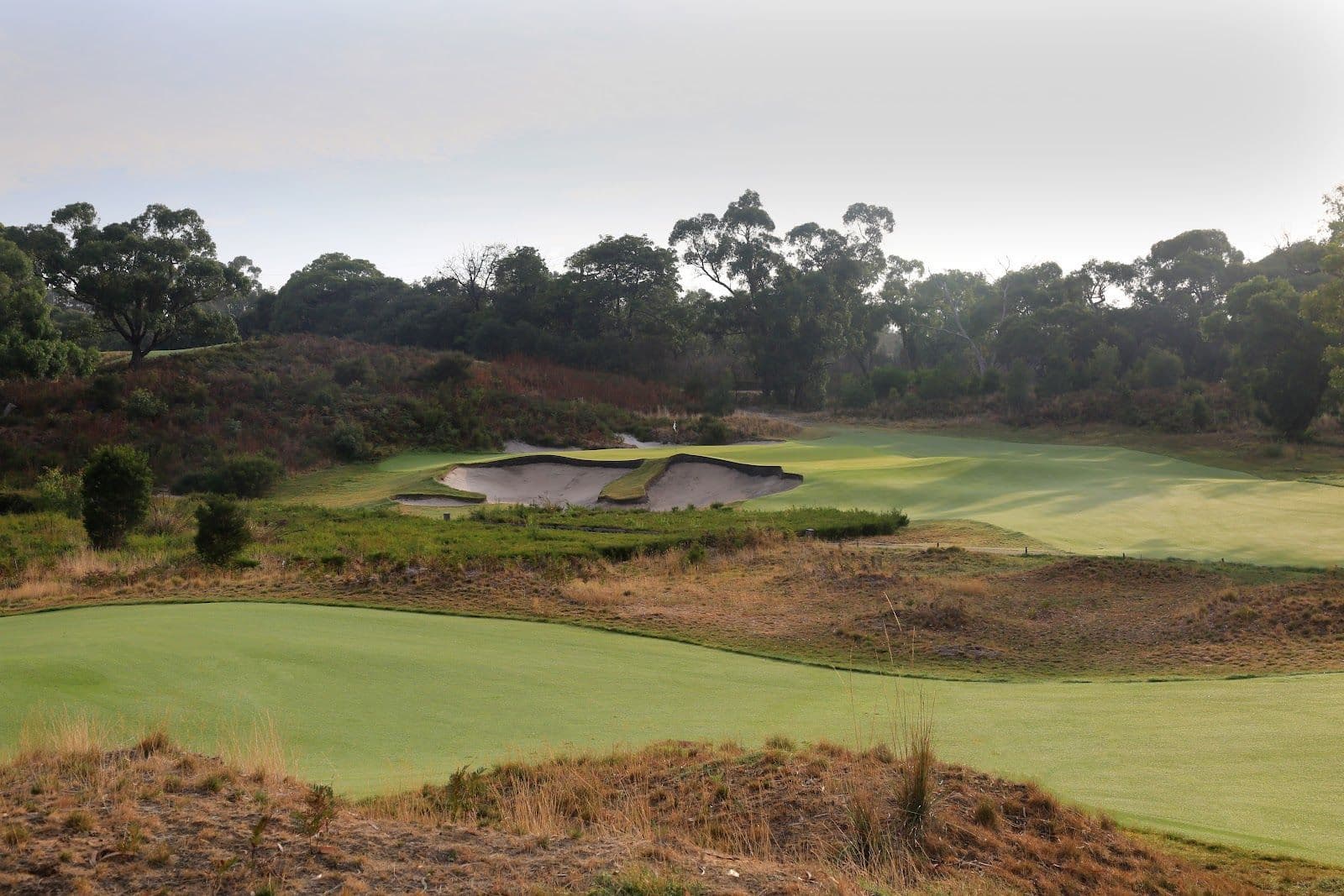Peninsula Kingswood (South) photo 1