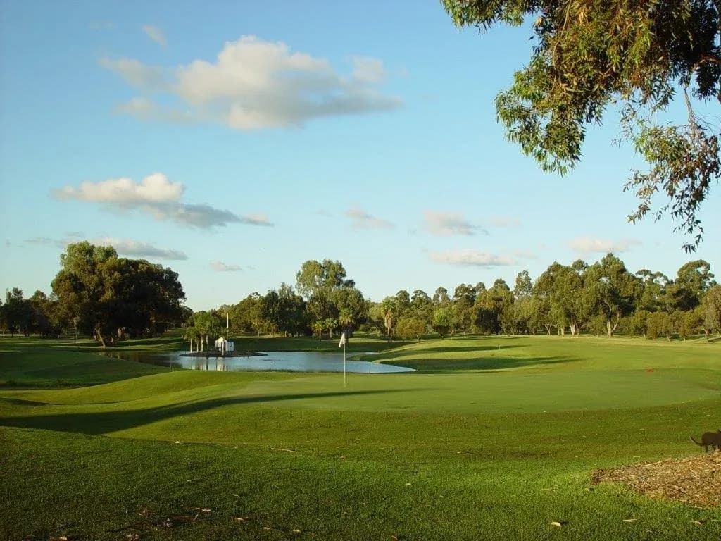 9 Hole Hill View Golf Course