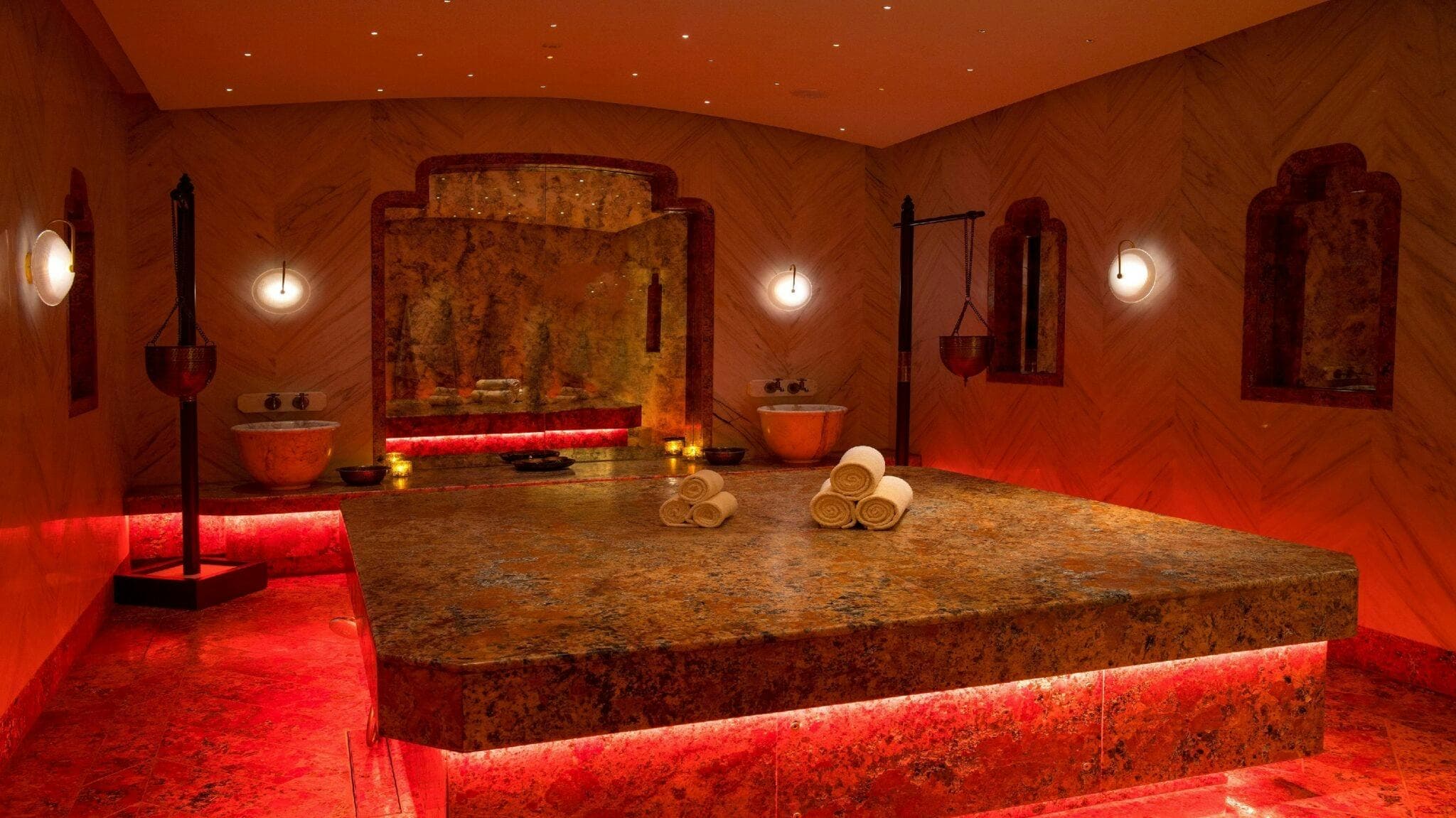 D'MONDE Members Club