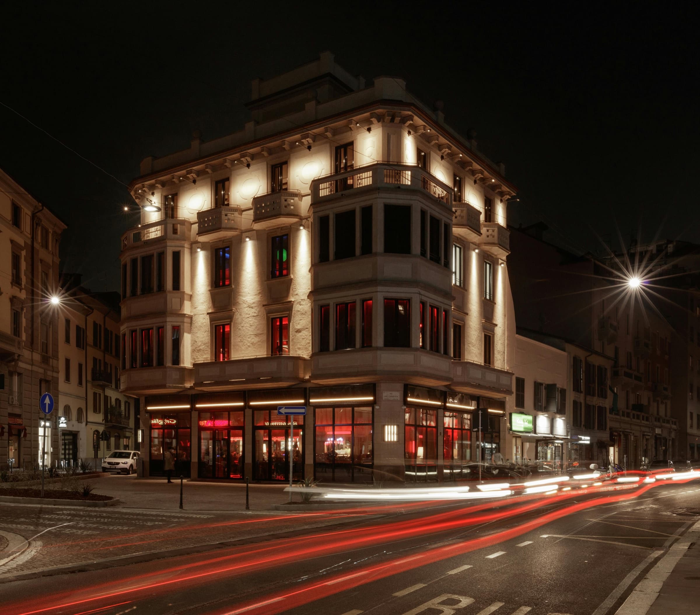 Arcade at Ronin, Milan, Italy
