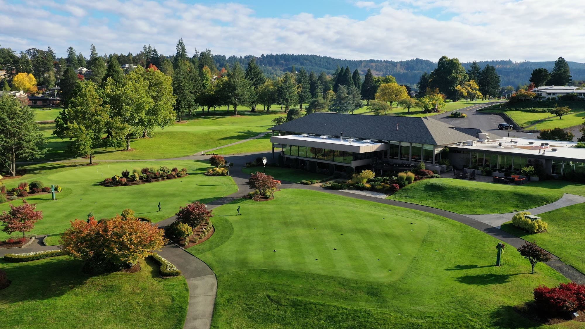 Illahe Hills Country Club