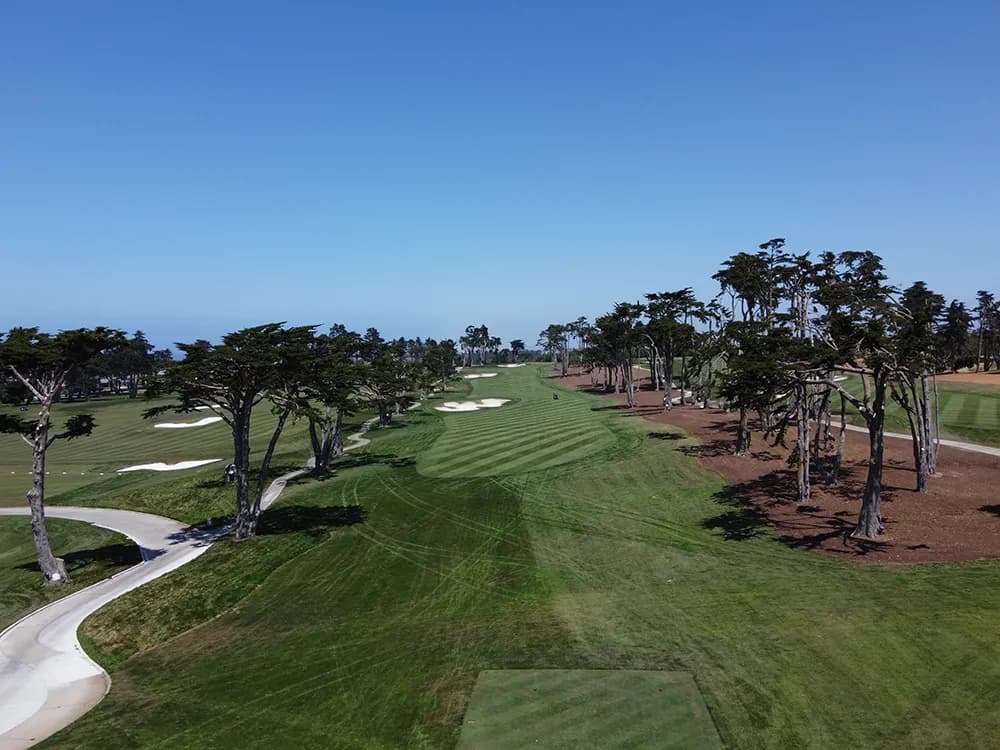 Black Horse Golf Course
