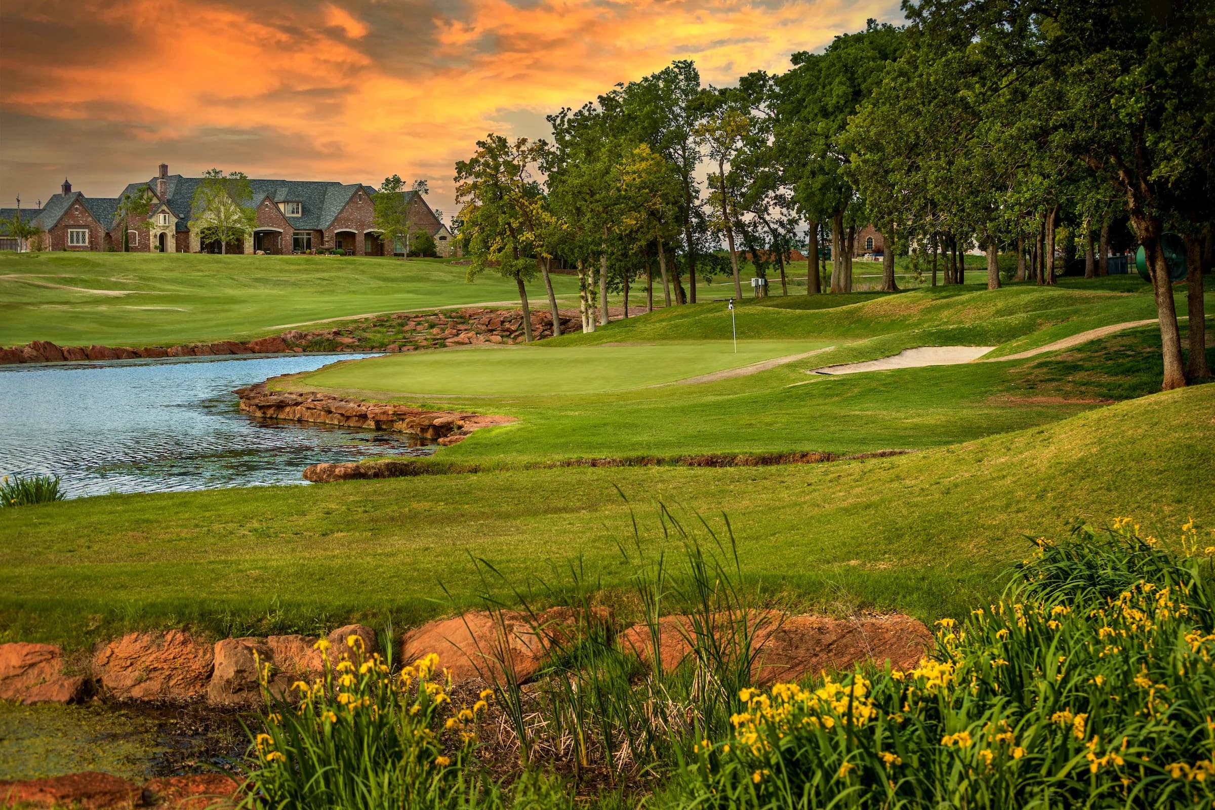 Oak Tree Country Club